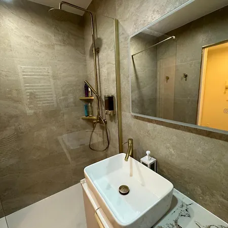 Apartman French Riviera Chic Cocoon - Pool, Beach, Parking Antibes