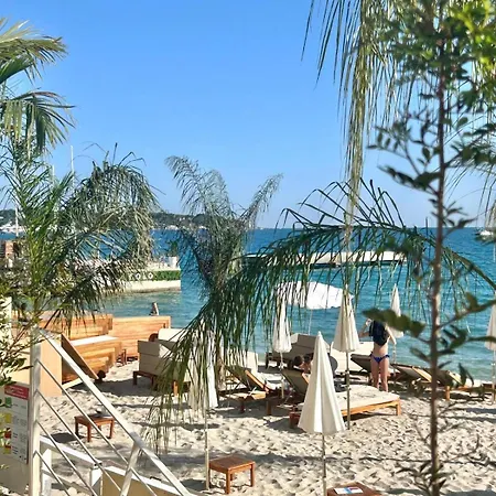 French Riviera Chic Cocoon - Pool, Beach, Parking Apartman Antibes
